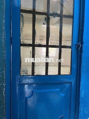 Cho thuê phòng trọ 14m2, đường CMT8 Quận3