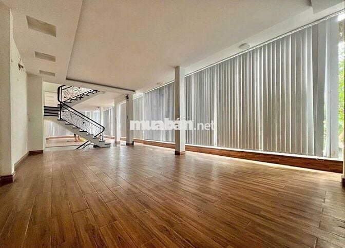 Cần cho thuê nhà góc 2 Mặt Tiền 97A Phổ Quang P.2 Q.Tân Bình.