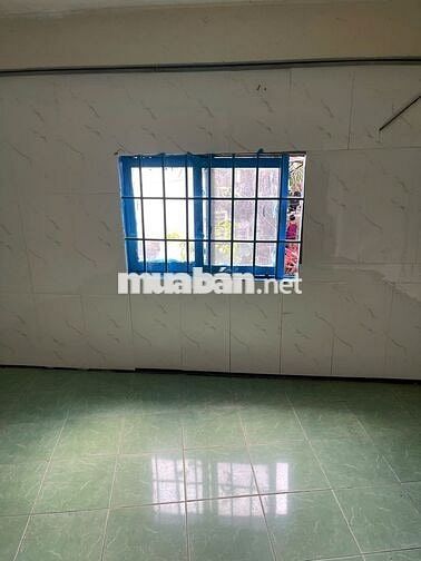 Cho thuê phòng trọ 14m2, đường CMT8 Quận3