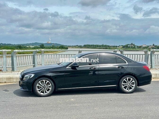 Mercedes Benz C Class 2018 C200 - Cực Đẹp