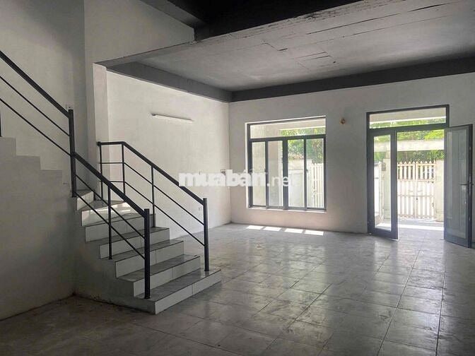 Cho thuê nhà vườn 114m2 Khu D Geleximco Lê Trọng Tấn