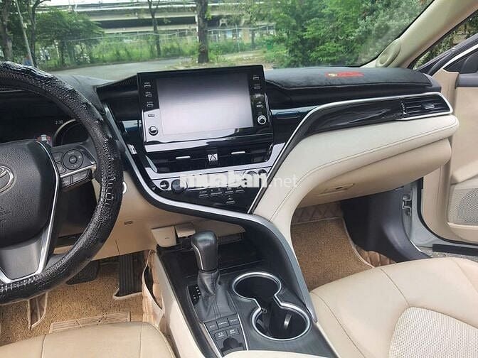 TOYOTA CAMRY HYBRID 2023 MỘT CHỦ, CHẠY 4,6 VẠN Km