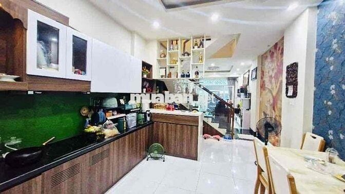 Bán gấp nhà 62m, nhỉnh 6 tỷ,4 tầng, Sát KDC Him Lam,Lotte 7, mới tinh