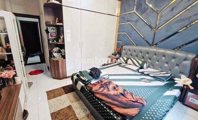 Bán gấp nhà 62m, nhỉnh 6 tỷ,4 tầng, Sát KDC Him Lam,Lotte 7, mới tinh