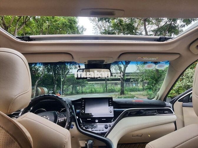 TOYOTA CAMRY HYBRID 2023 MỘT CHỦ, CHẠY 4,6 VẠN Km