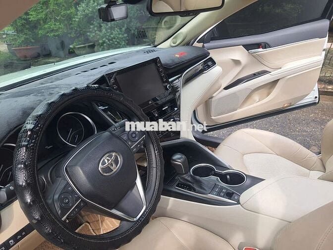 TOYOTA CAMRY HYBRID 2023 MỘT CHỦ, CHẠY 4,6 VẠN Km