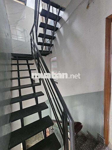 Bán nhà 3 tầng, 32m2, hxh 6m, ngay An Dương vương, giá nhỉnh 3 tỷ(TL)