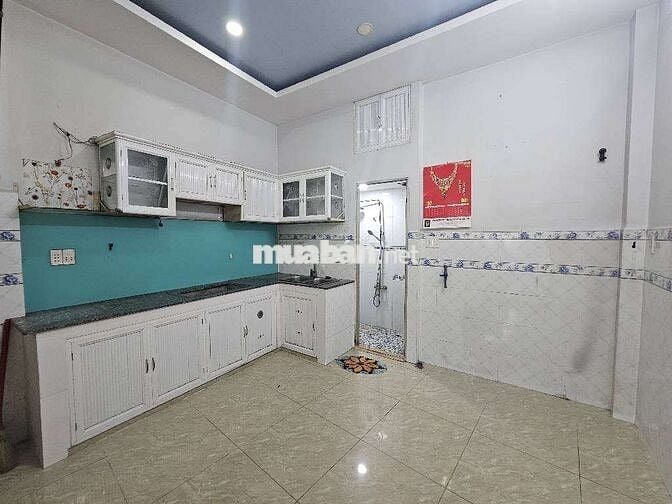 Bán nhà 3 tầng, 32m2, hxh 6m, ngay An Dương vương, giá nhỉnh 3 tỷ(TL)