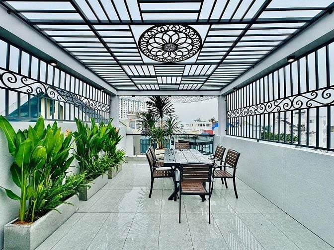 ⭐️Siêu phẩm 5 Lầu THANG MÁY tuyệt đẹp Cao cấp đường 12m Lê Văn Thọ