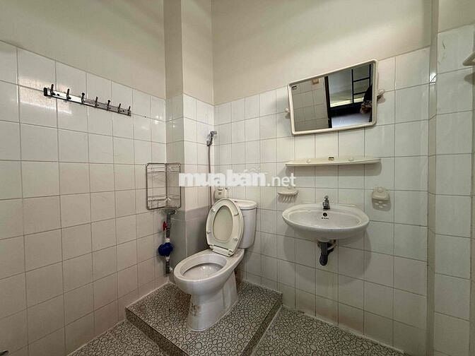 STUDIO NẰM NGAY PHẠM VĂN ĐỒNG, FULL NỘI THẤT