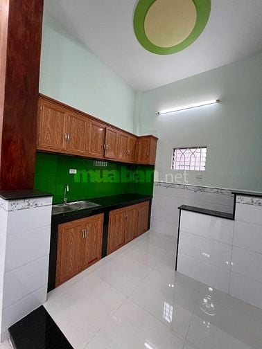 Nhà đẹp Hóc Môn giá rẻ - đường Trần Văn Mười, hẻm xe hơi, vào ở ngay