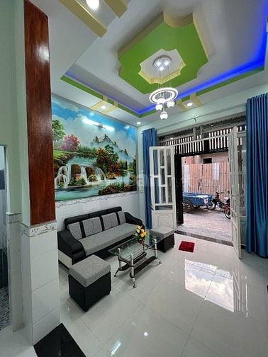 Nhà đẹp Hóc Môn giá rẻ - đường Trần Văn Mười, hẻm xe hơi, vào ở ngay