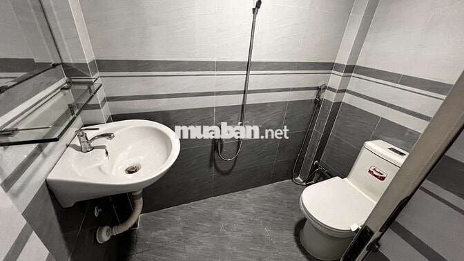 Nhỉnh 2 tỷ nhà sổ riêng 2T hẻm 3m phường 12 gò vấp, ở ngay