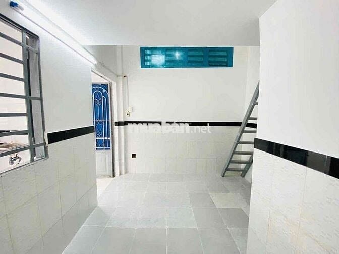 CHO THÊU NHÀ 1 PHÒNG NGỦ CÓ GÁC + 1 KHÁCH NGAY LÊ VĂN QUỚI