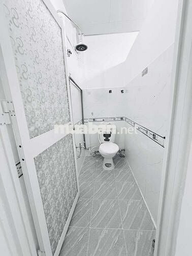 STUDIO NHỎ TRUNG TÂM Q10_CÒN 1 PHÒNG_CỌC Ở LIỀN_FREE XE