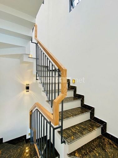 CHÍNH CHỦ BÁN NHÀ ĐẸP MỚI XÂY ĐÚC 2 LẦU 3PN FULL NỘI THẤT GIÁ RẺ