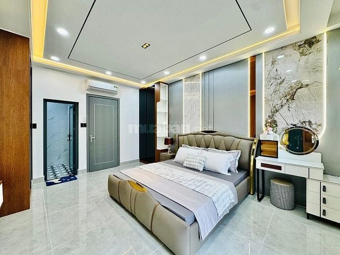 ⭐️Siêu phẩm 5 Lầu THANG MÁY tuyệt đẹp Cao cấp đường 12m Lê Văn Thọ