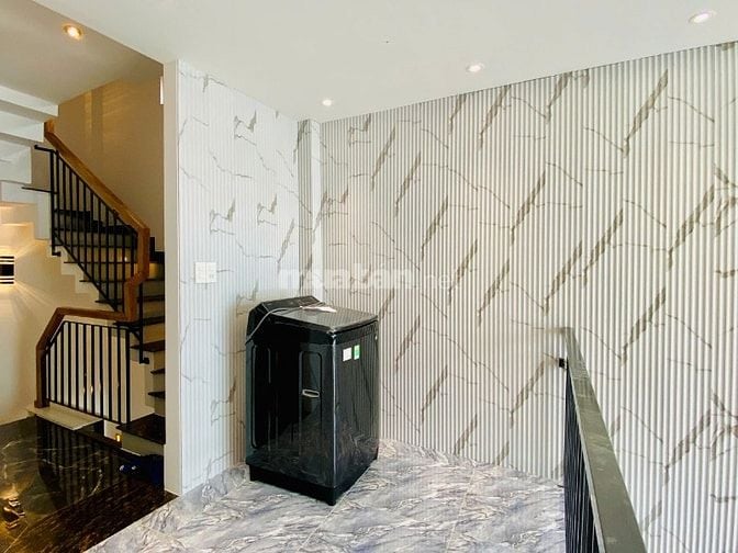 CHÍNH CHỦ BÁN NHÀ ĐẸP MỚI XÂY ĐÚC 2 LẦU 3PN FULL NỘI THẤT GIÁ RẺ