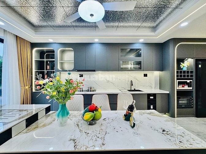 ⭐️Siêu phẩm 5 Lầu THANG MÁY tuyệt đẹp Cao cấp đường 12m Lê Văn Thọ