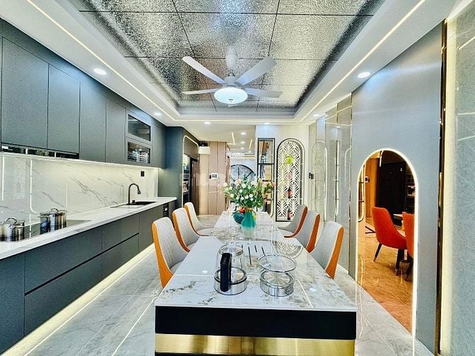 ⭐️Siêu phẩm 5 Lầu THANG MÁY tuyệt đẹp Cao cấp đường 12m Lê Văn Thọ