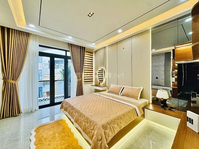 ⭐️Siêu phẩm 5 Lầu THANG MÁY tuyệt đẹp Cao cấp đường 12m Lê Văn Thọ