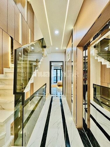 ⭐️Siêu phẩm 5 Lầu THANG MÁY tuyệt đẹp Cao cấp đường 12m Lê Văn Thọ