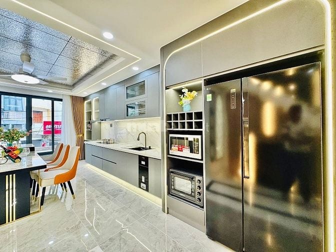 ⭐️Siêu phẩm 5 Lầu THANG MÁY tuyệt đẹp Cao cấp đường 12m Lê Văn Thọ