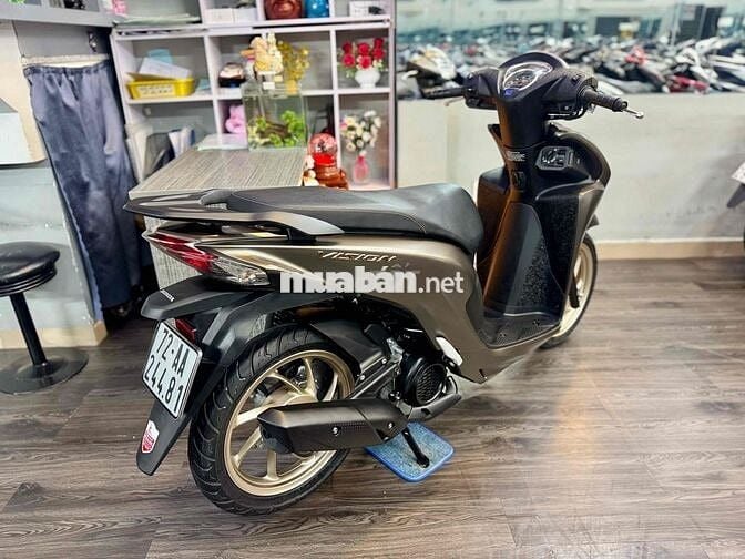 Honda Vision 2025 Nâu Vàng bản đặt biệt Bs 72 HCM