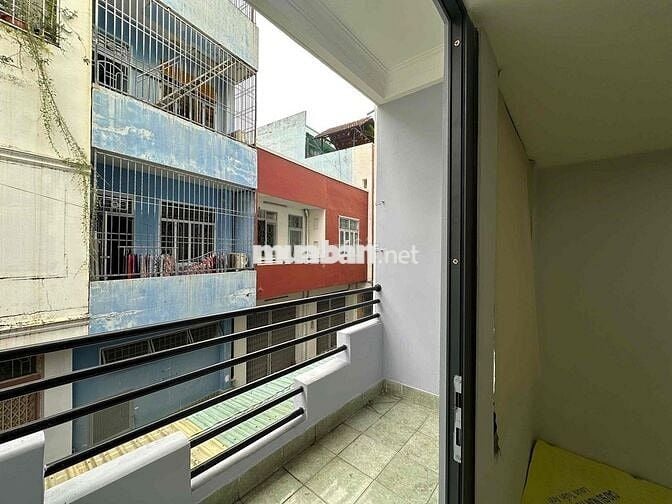 EM CHO THUÊ DUPLEX BAN CÔNG FULL NỘI THẤY MỚI TINH NGAY AEON TÂN PHÚ