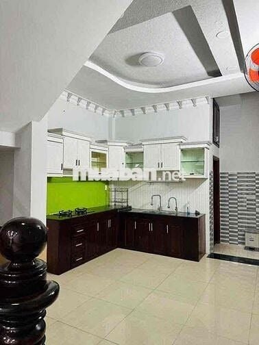 Nhà HXH 1/ Đường Số 8 4PN 4WC Có Nội Thất 15tr