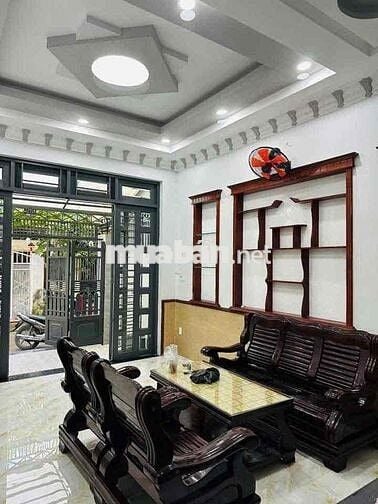 Nhà HXH 1/ Đường Số 8 4PN 4WC Có Nội Thất 15tr