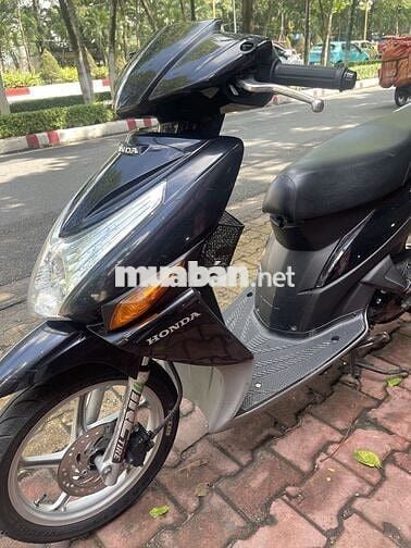Xe máy Honda Click 110 màu đen, đời 2008