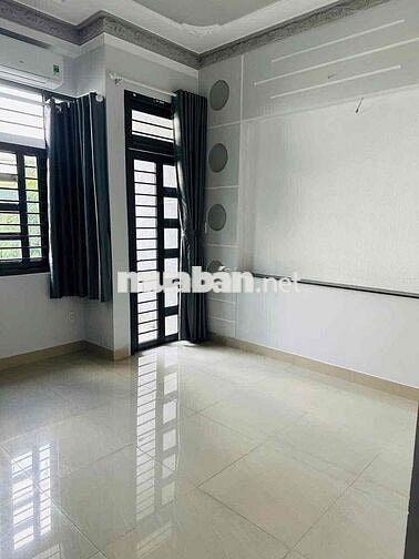 Nhà HXH 1/ Đường Số 8 4PN 4WC Có Nội Thất 15tr