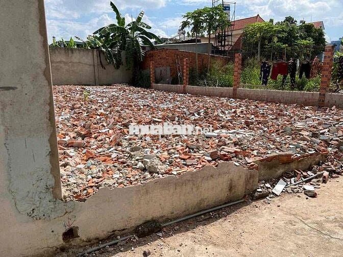 tôi, chính chủ cần bán lô đất Lái Thiêu, Bình dương, 136m2, ngang 8m