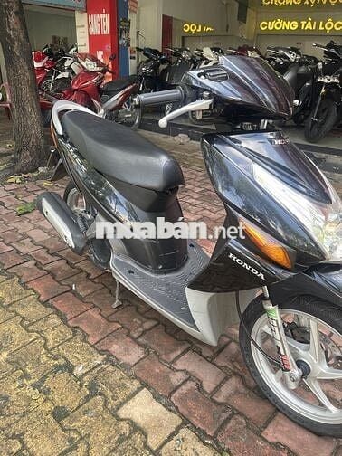 Xe máy Honda Click 110 màu đen, đời 2008