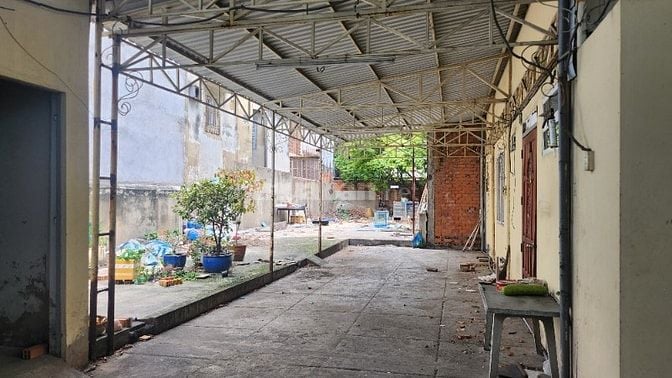 Chính chủ cho thuê 700m2 mặt bằng kinh doanh mặt đường Trường Chinh