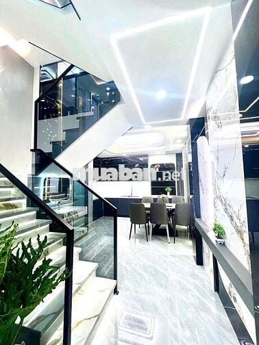 Nhà đẹp y hình chỉ cần xách Vali vô là ở