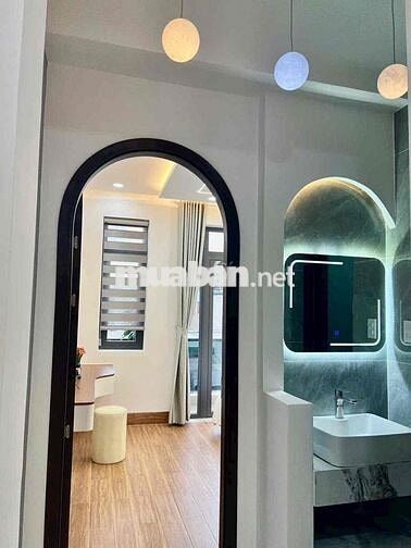 Nhà đẹp y hình chỉ cần xách Vali vô là ở