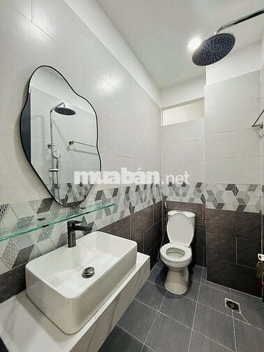 BÁN NHÀ 4 TẦNG- HXH ĐỖ CỬA - NHÀ MỚI FULL NỘI THẤT-GIÁ CHỈ 5.65 TỶ