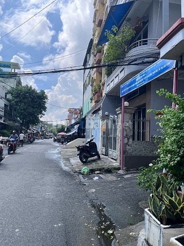 Cần bán gấp nhà 1trệt, 2 lầu, Sân thượng, Hẻm Mạc Vân P12, Q8. N3mx14m