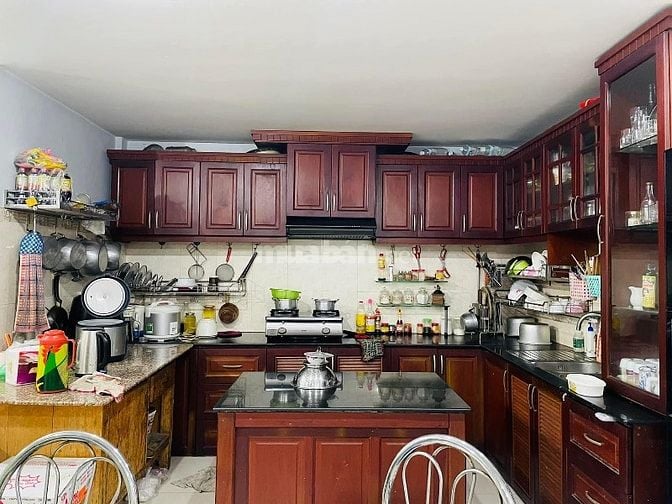 Giá tốt 100m2( 6 x 19 ) Cộng Hoà Tân Bình, Biệt thự 4 tầng, hẻm xe hơi