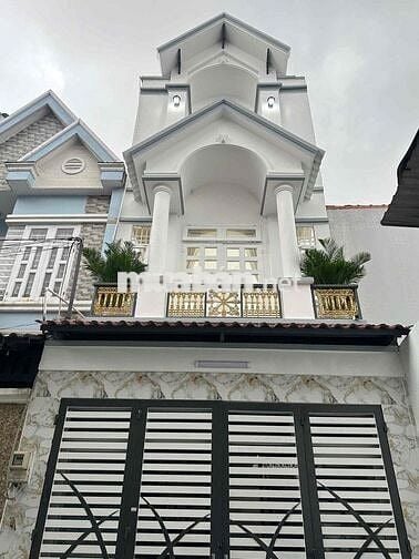 ban nha quan12 cach đường nguyen anh thu 100k vitri đep nhat quan12