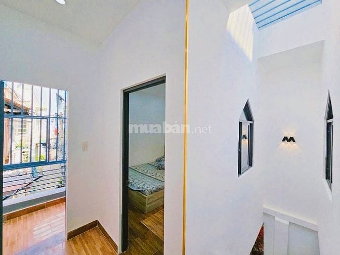 Bán nhà rẻ đẹp hẻm thông 97/13 Nguyễn Văn Công p3 Gò Vấp (Sân Bay)