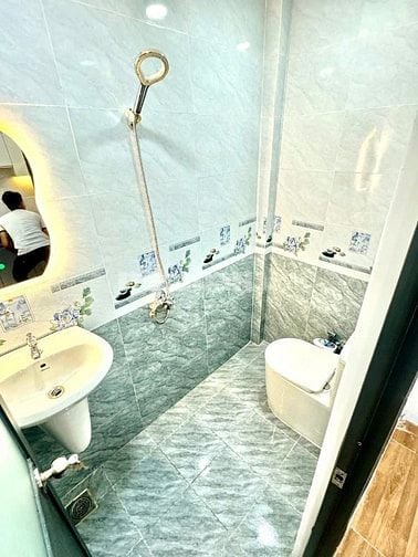 Bán nhà rẻ đẹp hẻm thông 97/13 Nguyễn Văn Công p3 Gò Vấp (Sân Bay)