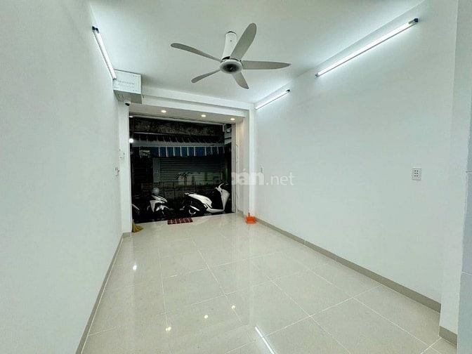 Pass phòng trọ mới ngay trung tâm quận 3 giá rẻ