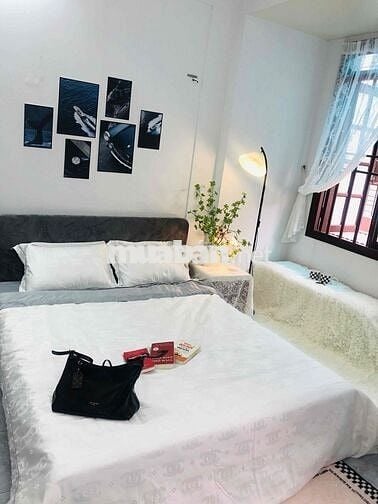 Phòng đẹp Bán Online hoặc Văn Phòng….