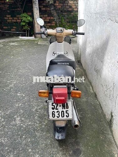 Honda Cub đầu vuông máy êm ru