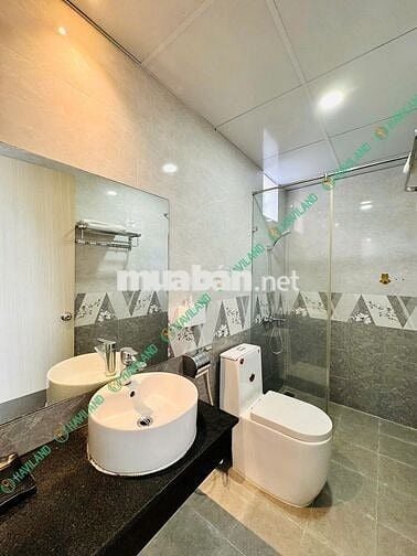 TRỐNG PHÒNG FULL NỘI THẤT MÁY GIẶT RIÊNG GẦN BIỂN MỸ AN