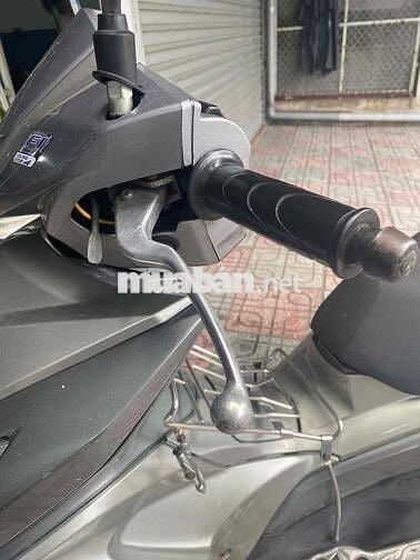 xe nhà sử dụng . đang làm lại cavet