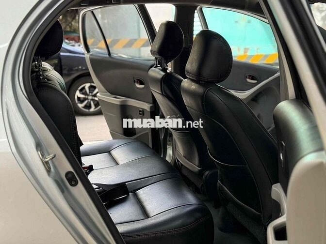 Yaris 1.5 AT xe gia đình 1 chủ có thương lượng
